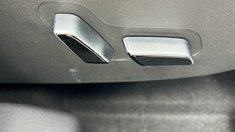 BYD Dolphin Surf 65kW Boost 43kWh 5dr Auto Electric Hatchback